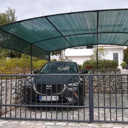 アパート Diva Punta Skala ペトルチャネ