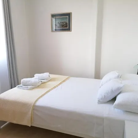 Diva Punta Skala Apartment *
